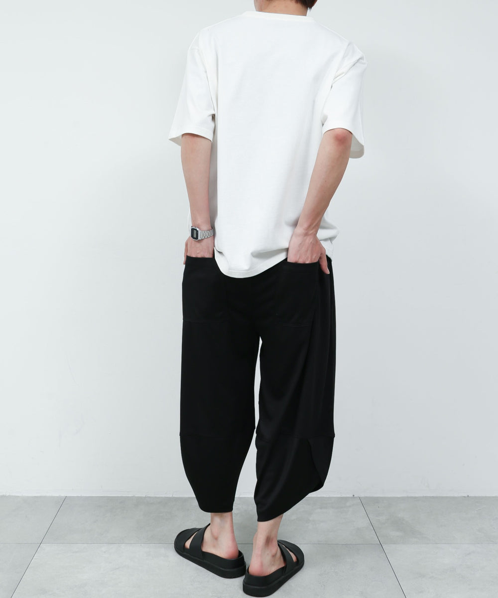 ブラック モデル：175cm L着用