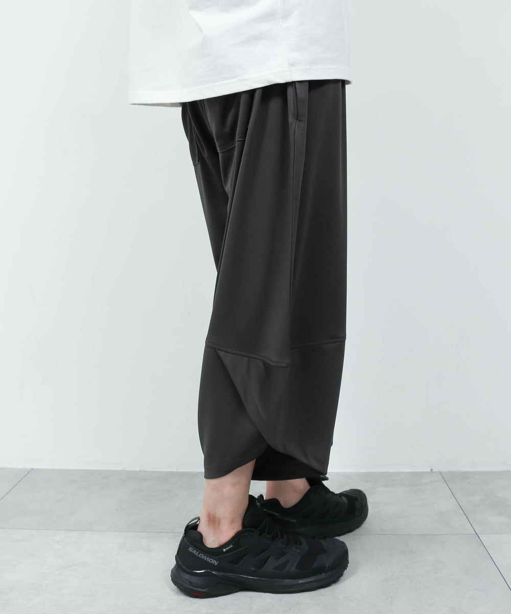 チャコール モデル：175cm L着用