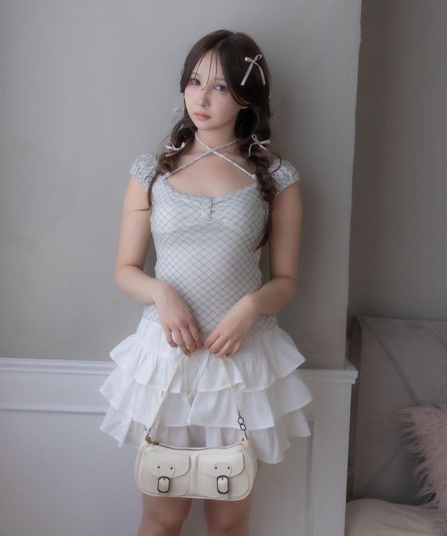 ホワイト モデル：169㎝ F着用