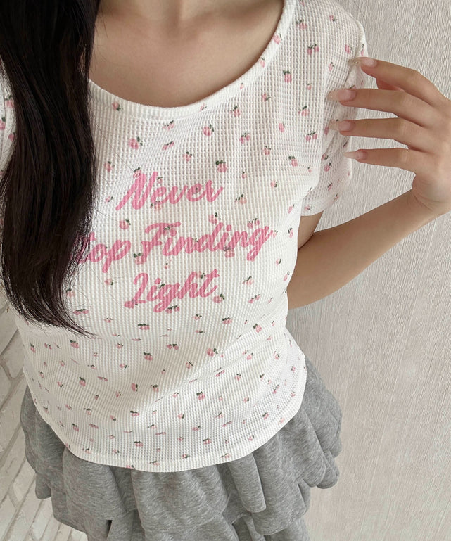 リトルフラワーワッフルTシャツ/ピンク モデル：155㎝ F着用
