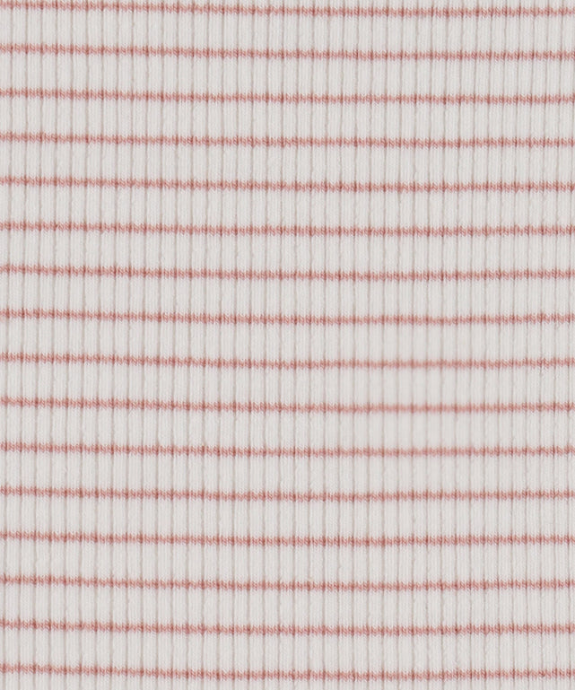 ピンク