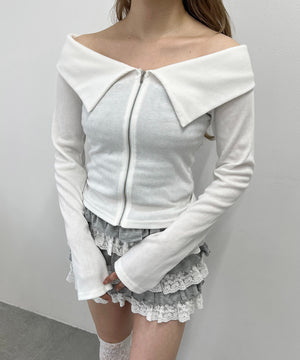 ホワイト モデル：160㎝ F着用