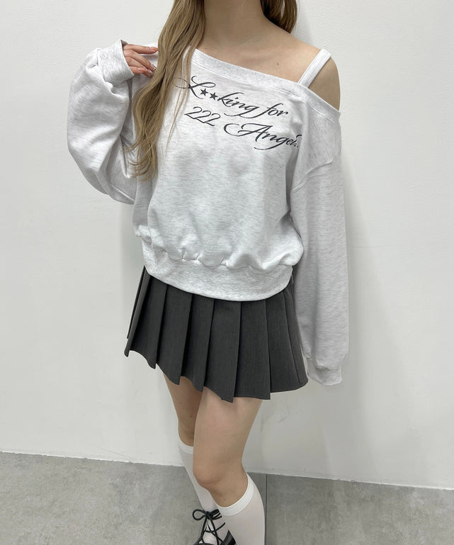 ホワイト モデル：160㎝ F着用