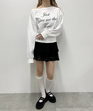 ホワイト モデル：160㎝ F着用