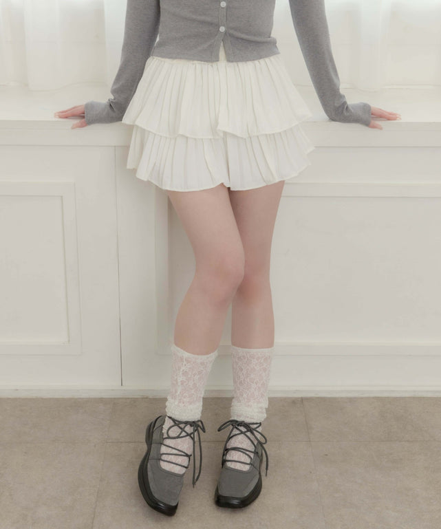 ホワイト モデル：160㎝ F着用