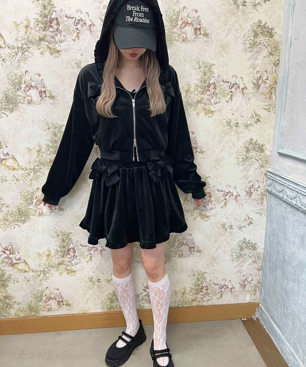 ブラック モデル：160㎝ F着用