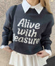 ホワイト モデル：160㎝ F着用