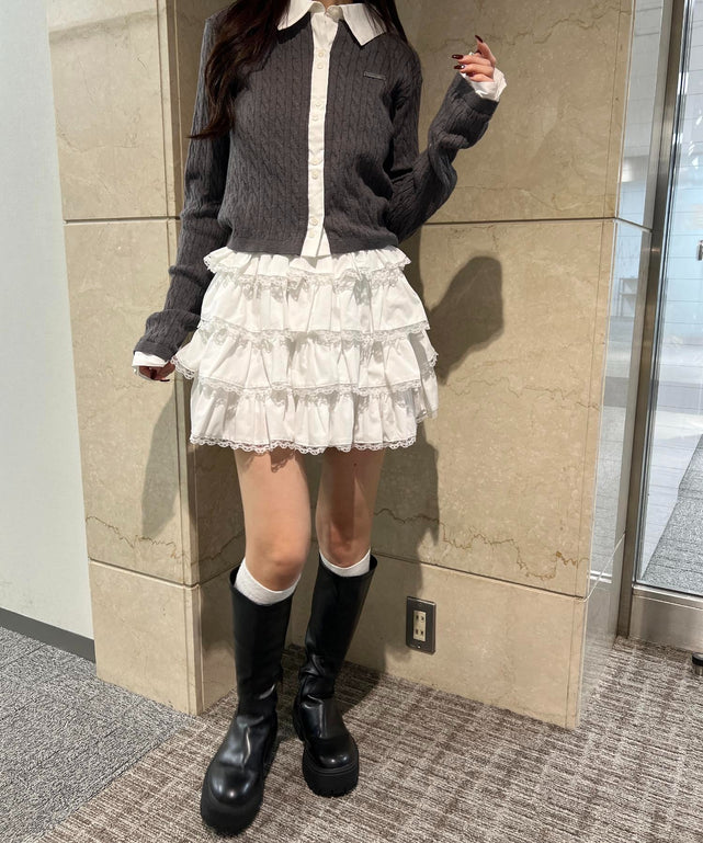 ホワイト モデル：160㎝ F着用