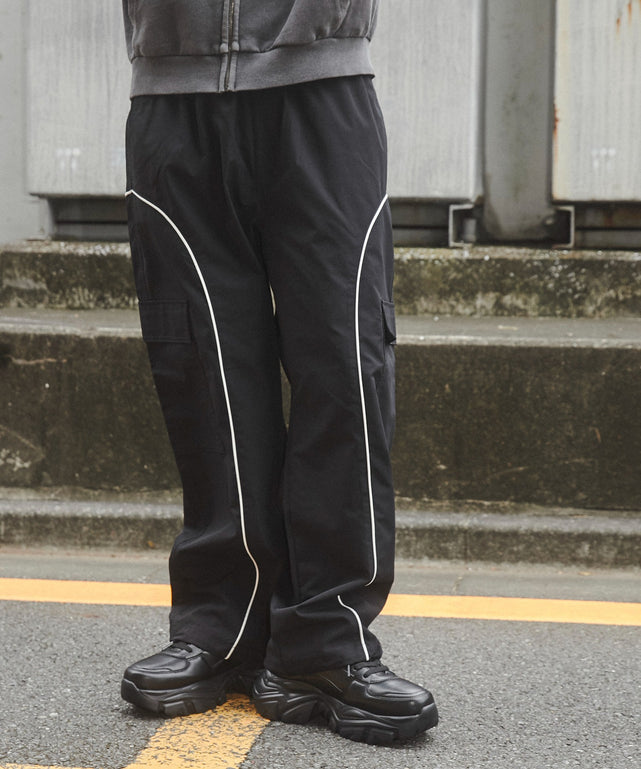 ブラック モデル：178cm M着用