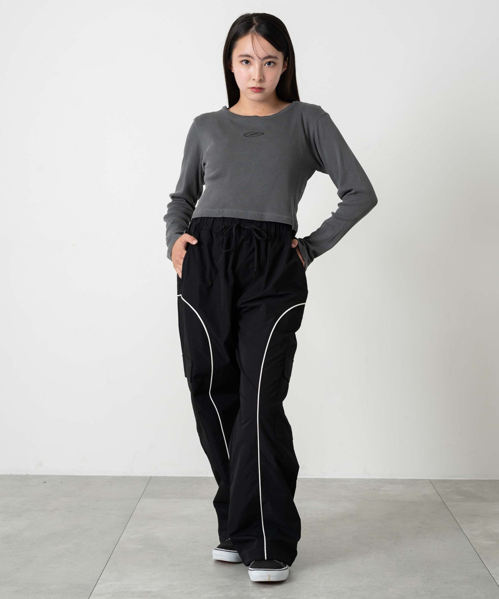 ブラック モデル：152cm S着用