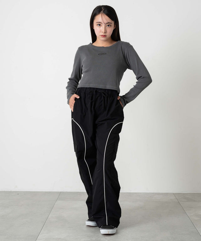 ブラック モデル：152cm S着用