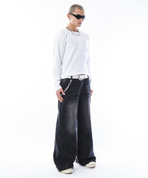 ホワイト　モデル：180cm L着用
