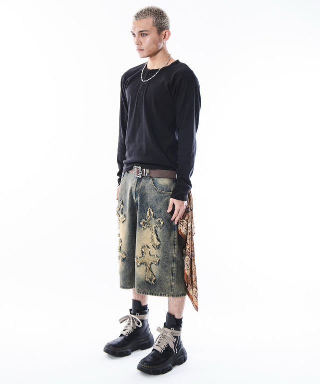 ブラック　モデル：180cm L着用