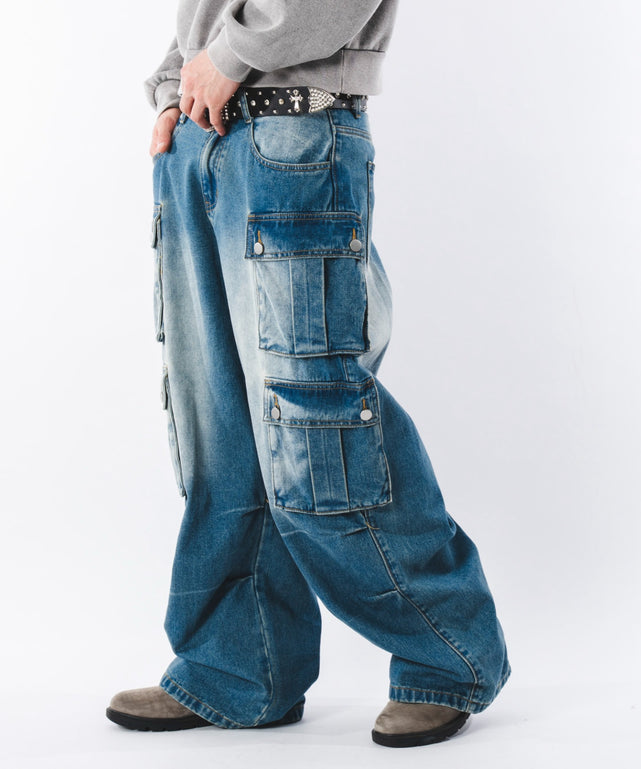 マルチポケットデニムパンツ/デニム中濃加工 モデル：180cm L着用