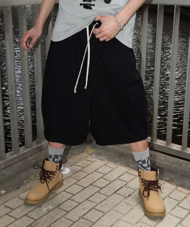 サルエルカーゴショーツ/ブラック モデル：178cm L着用