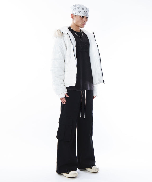 ホワイト モデル：180cm L着用