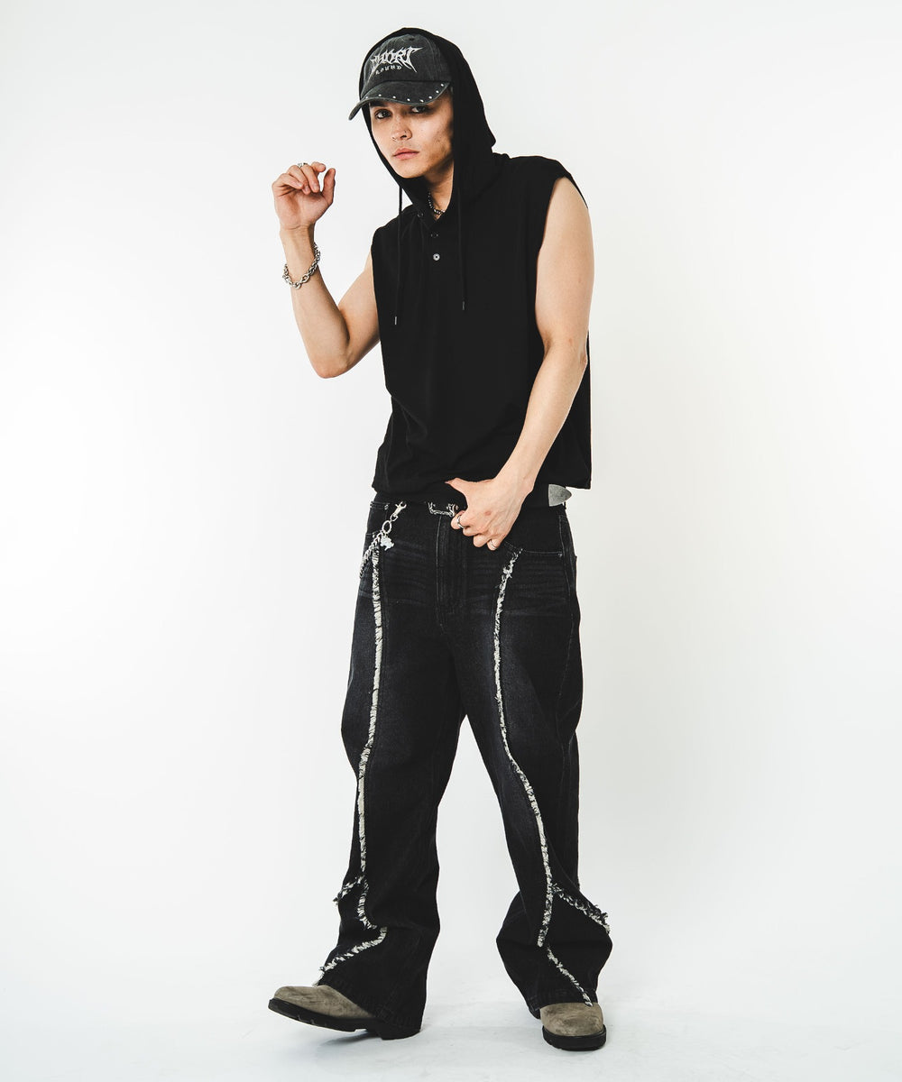 ブラック モデル：180cm L着用
