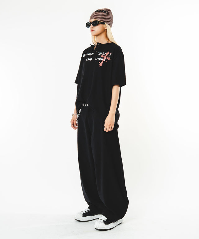 ブラック モデル：172cm FREE着用