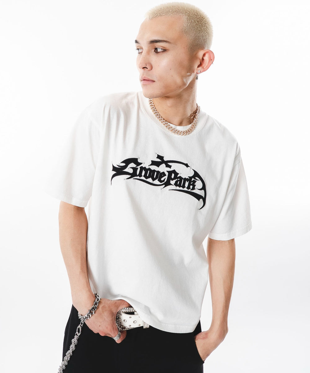 ホワイト モデル：180cm L着用