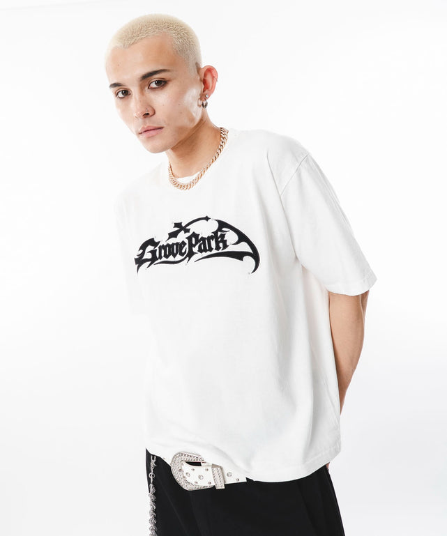 ホワイト モデル：180cm L着用