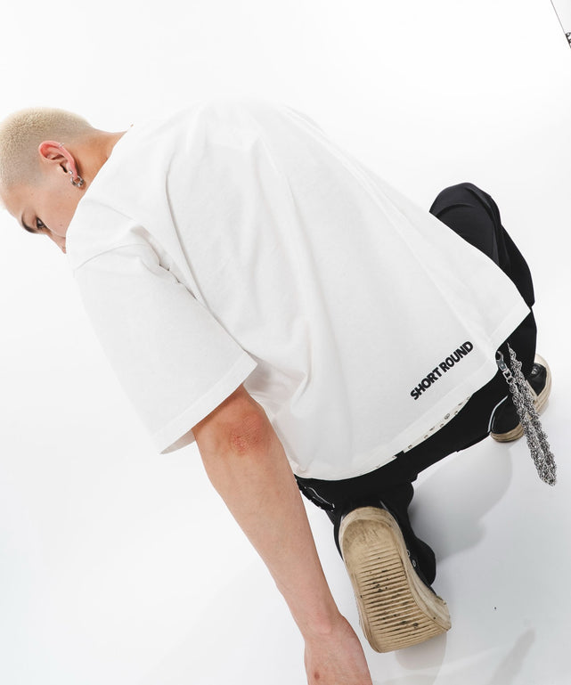 ホワイト モデル：180cm L着用