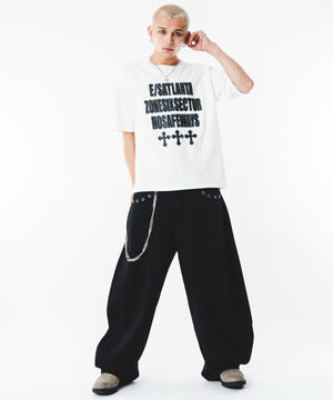 ホワイト モデル：180cm L着用