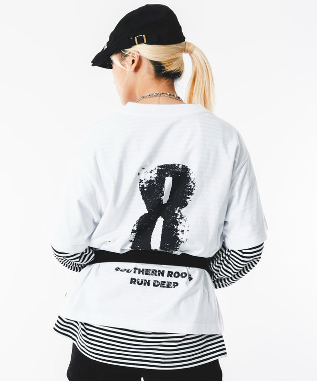 ホワイト モデル：172cm M着用