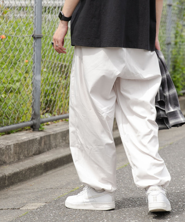 Lグレー モデル：178cm L着用