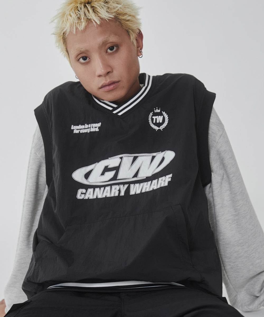 ブラック モデル：178cm L着用
