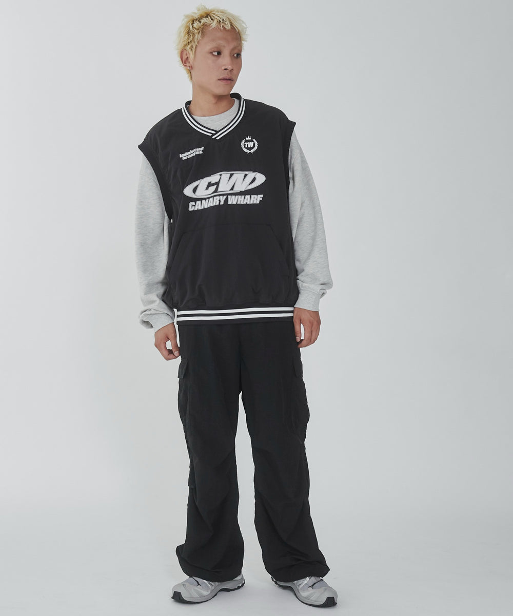 ブラック モデル：178cm L着用