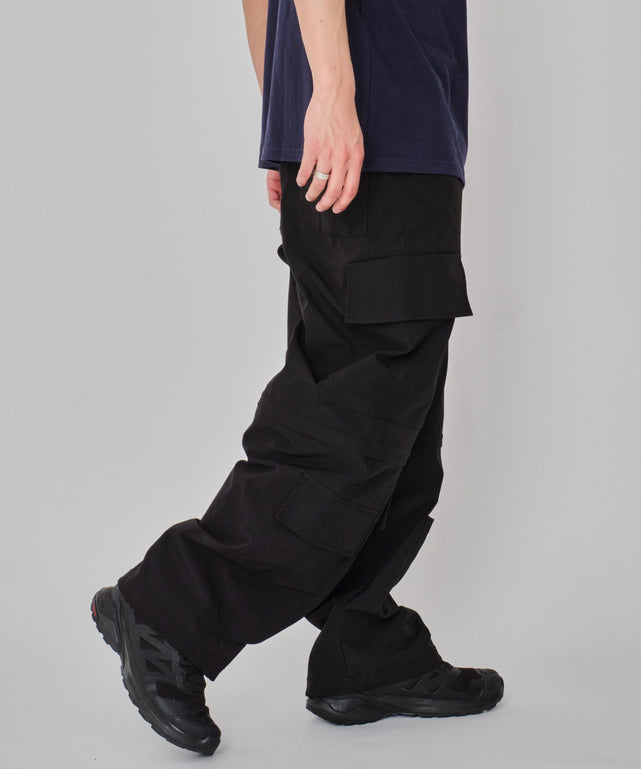ブラック モデル：178cm L着用