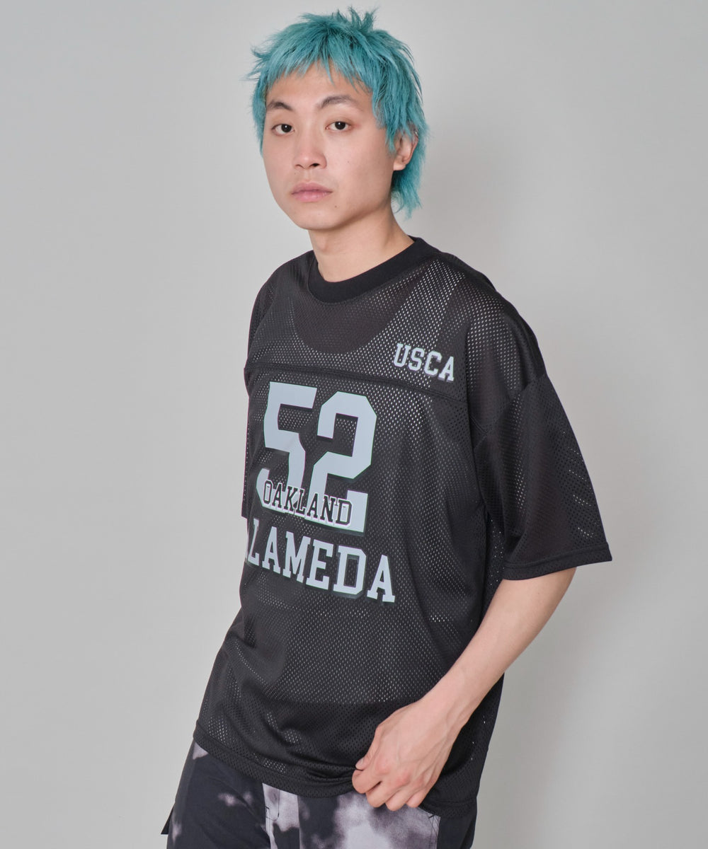 ブラック モデル：178cm L着用