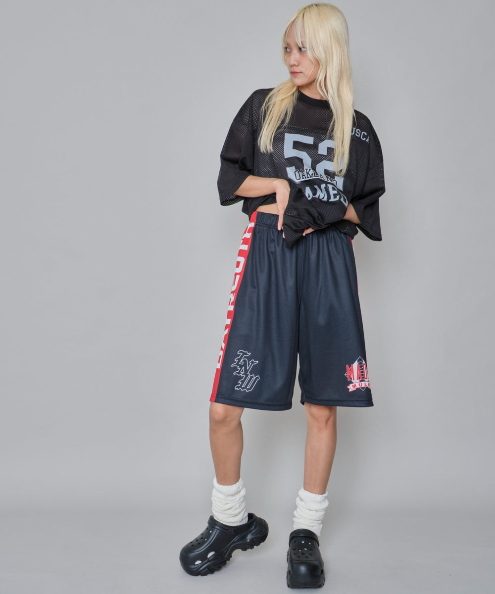 ブラック　モデル:172cm M着用