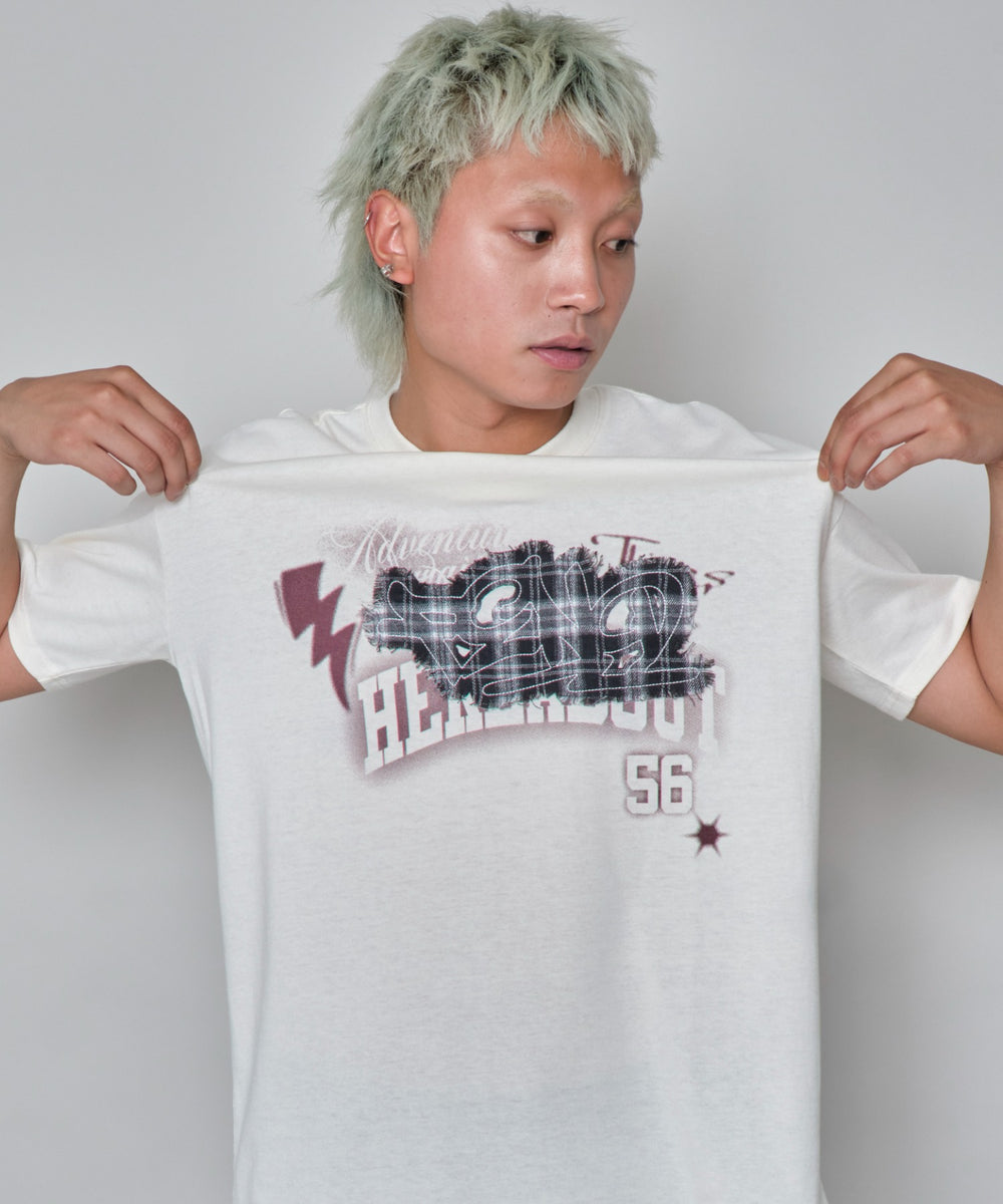 ホワイト　モデル:178cm M着用