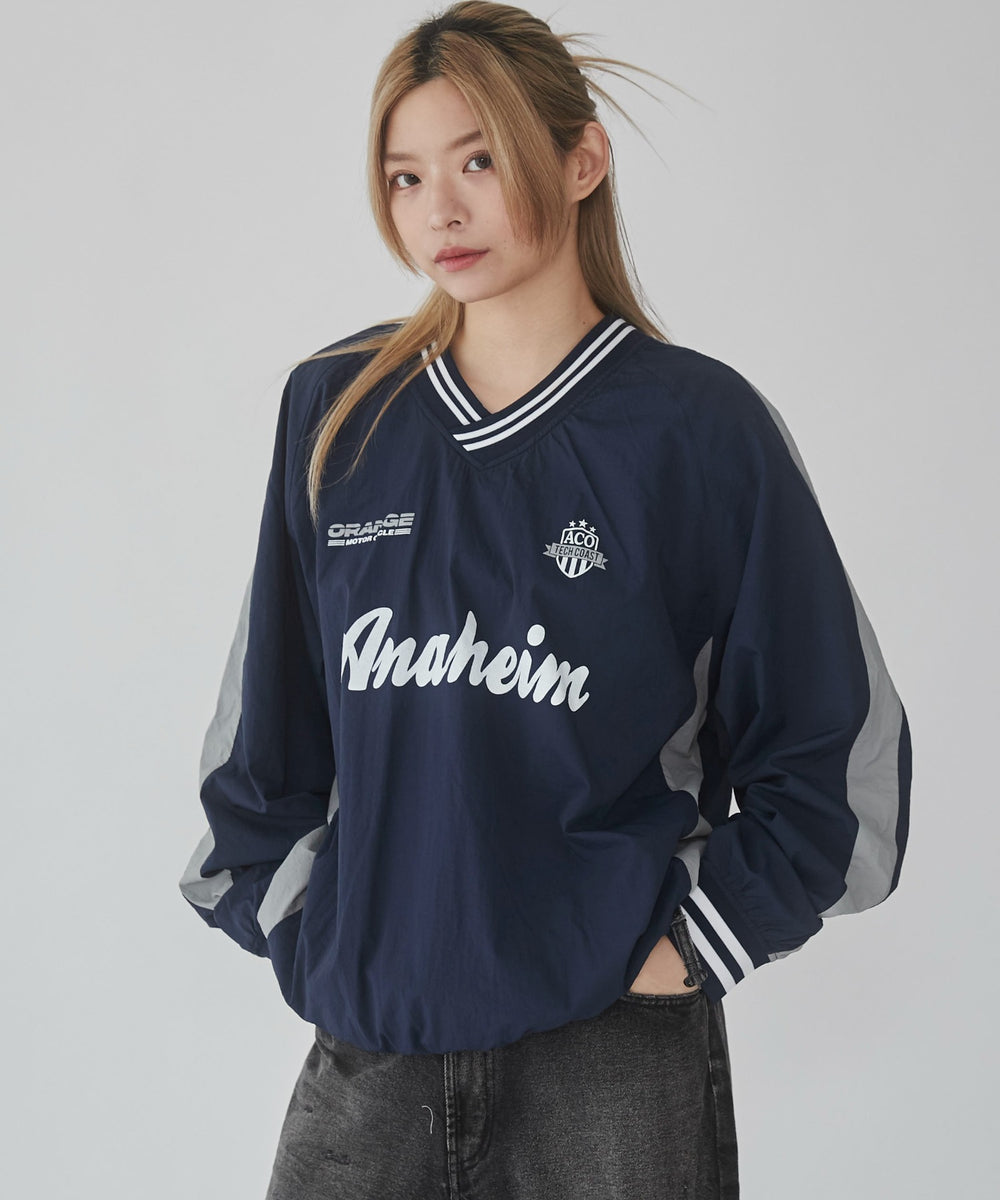 ネイビー　モデル:169cm M着用