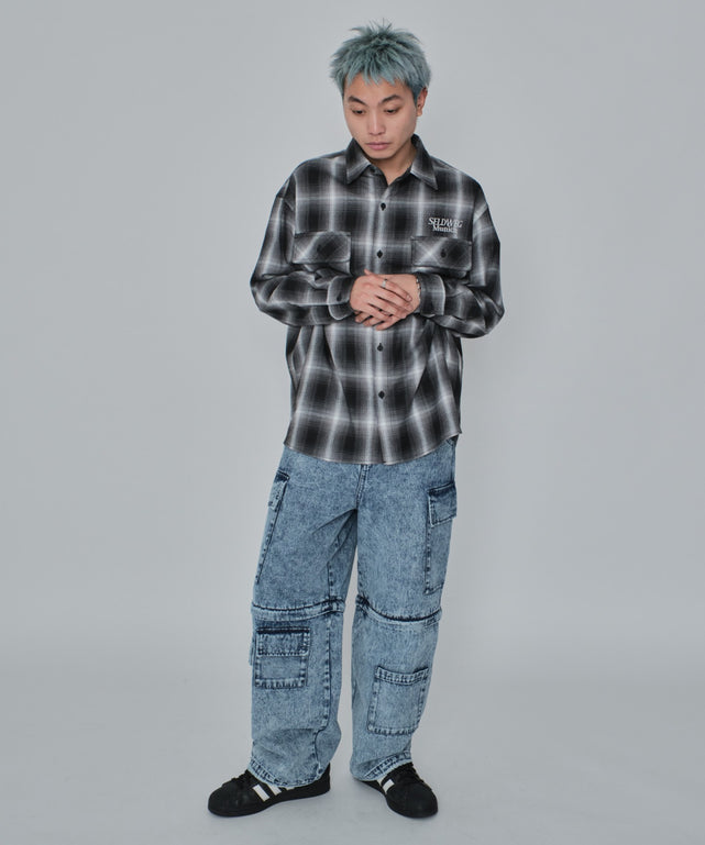 デニム淡加工 モデル：178cm L着用