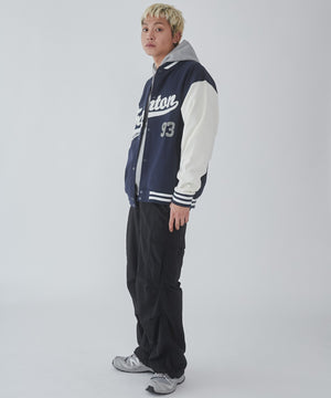 ネイビー モデル：178cm L着用