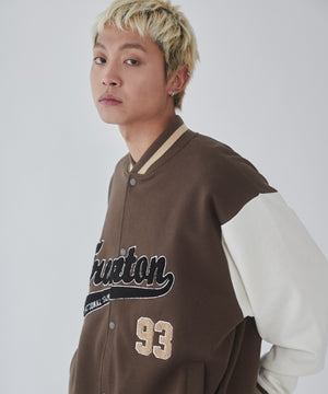 ブラウン モデル：178cm L着用