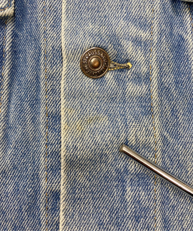 Ｌｅｖｉ'ｓブランドデニムジャケット