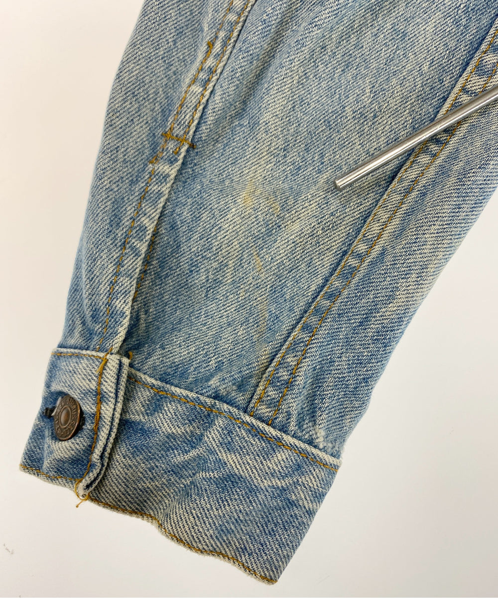 Levi'sブランドデニムジャケット