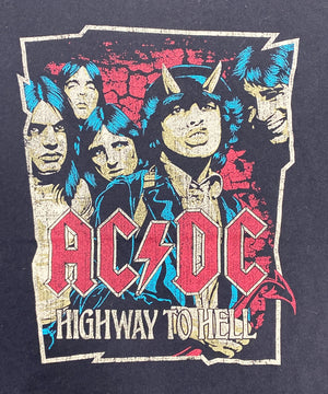 AC/DCバンドTシャツ