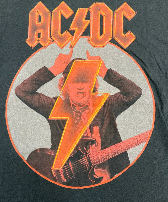 AC/DCバンドTシャツ