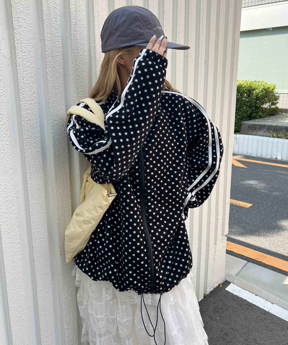 ブラック モデル：160㎝ F着用