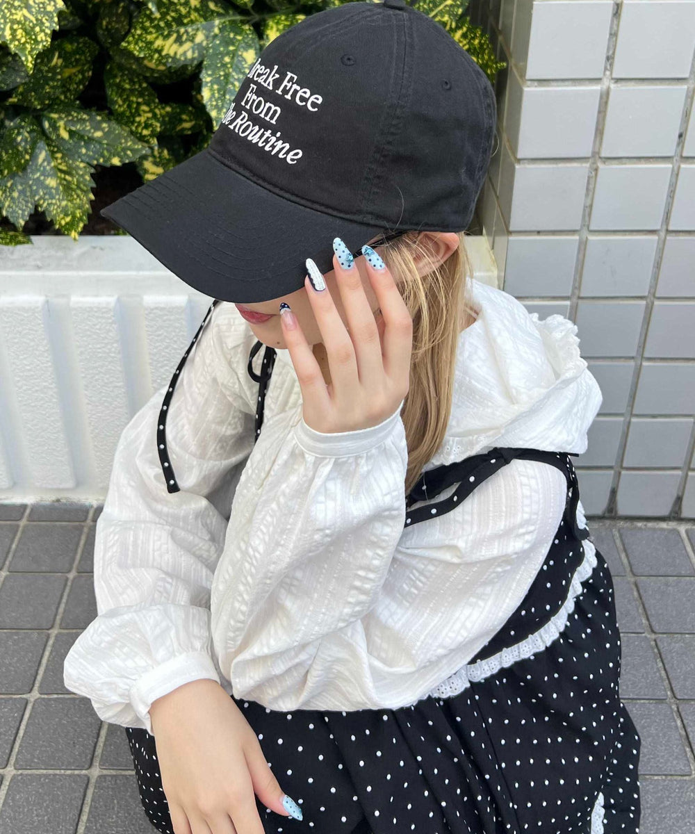ブラック