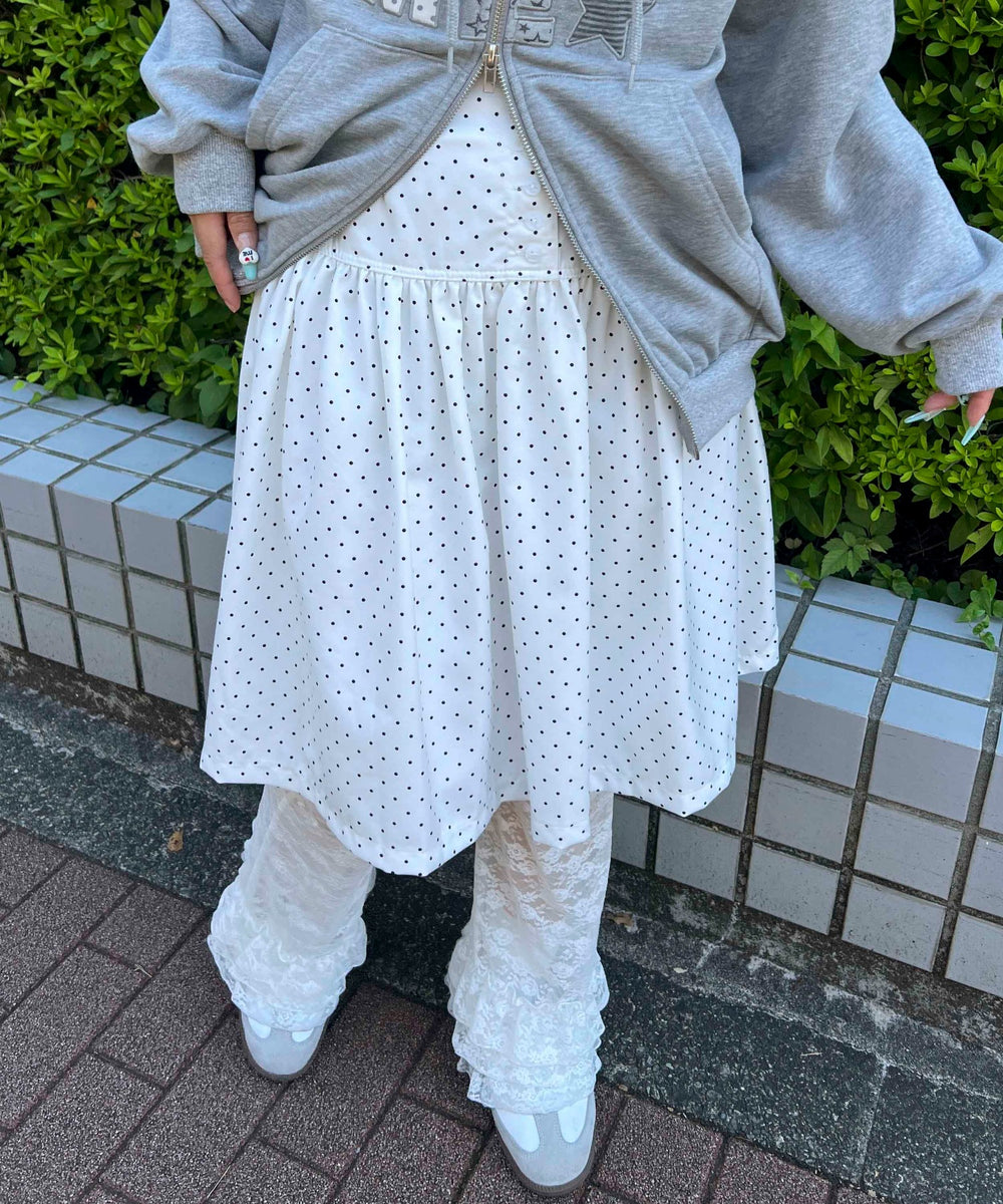 ホワイト モデル：155㎝ F着用