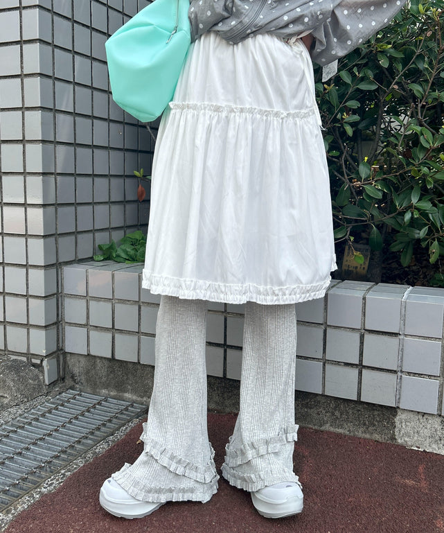 ギャザーフリルリブパンツ/グレー モデル：160㎝ F着用