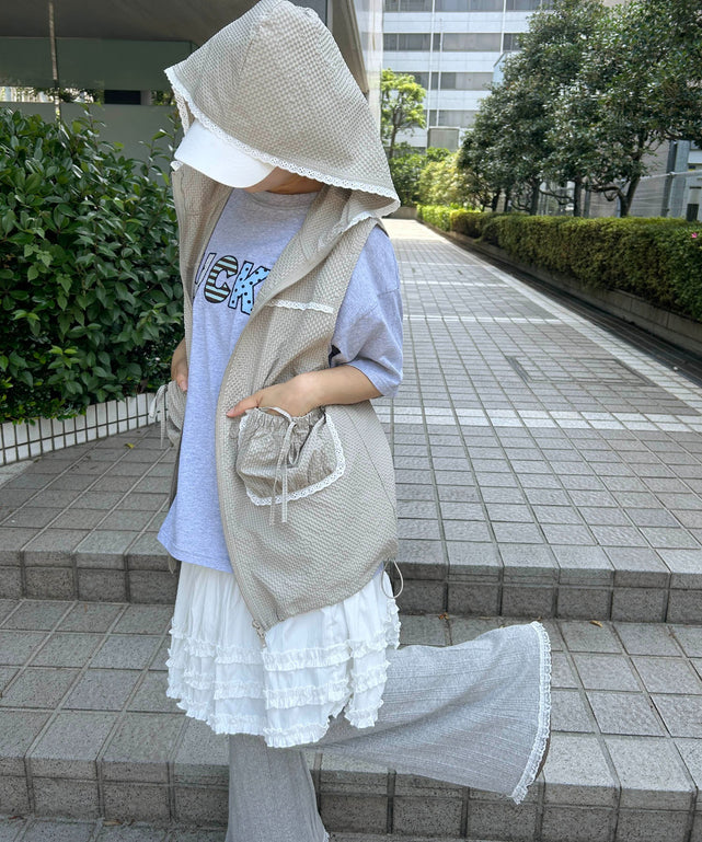 ベージュ モデル：155㎝ F着用