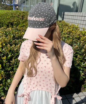 ピンク