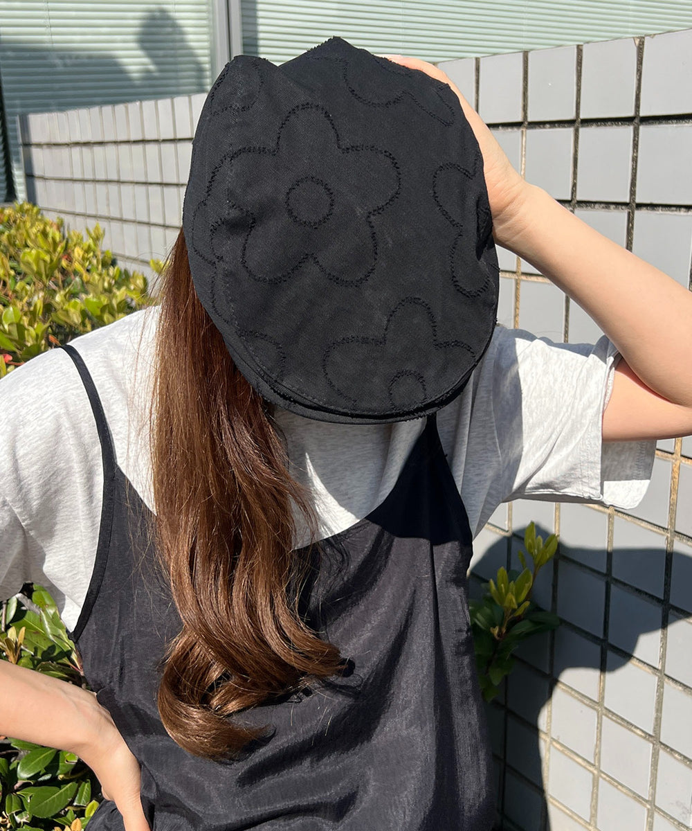 ブラック