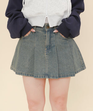 デニム中濃 モデル：147cm F着用